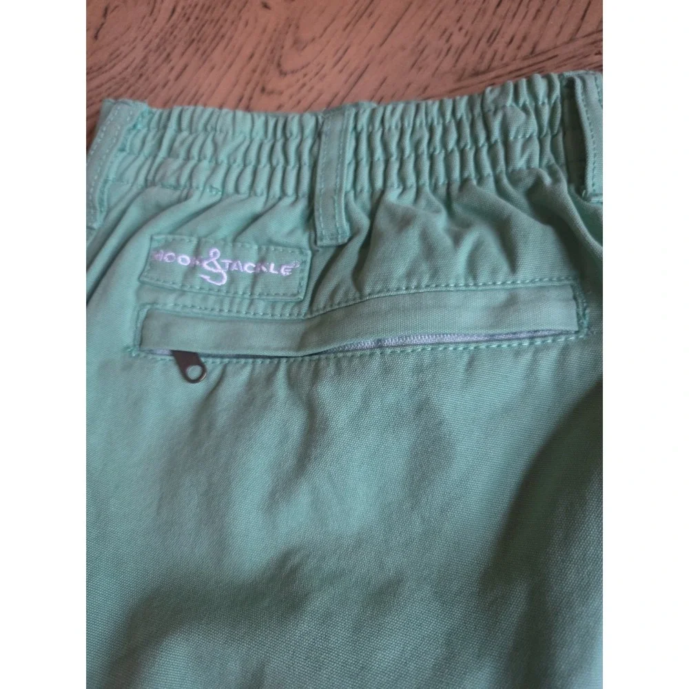 Hook & Tackle Beer Can Island Shorts Men's Size 34 Light Green Cotton